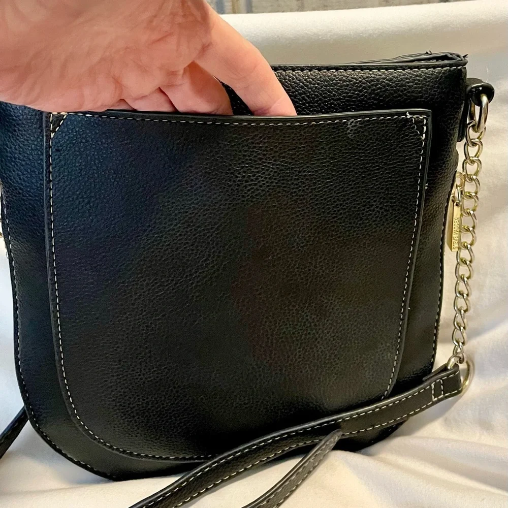 *EUC* Steve Madden Crossbody Bag - Black - SM Logo - Leather - 9.5” x 9” x 2.5” - Picture 3 of 14